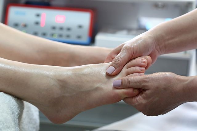 Maintain Proper Foot Hygiene