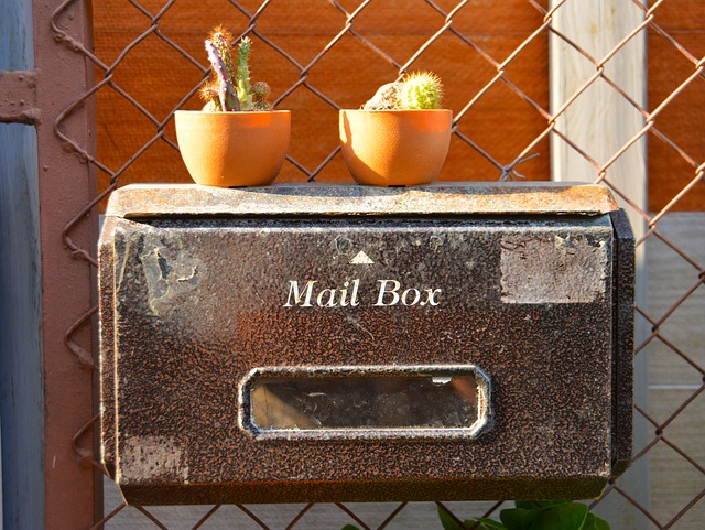 Mail Box